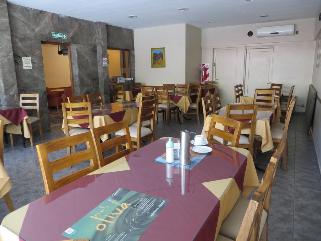 Hotel Margal メンドーサ エクステリア 写真